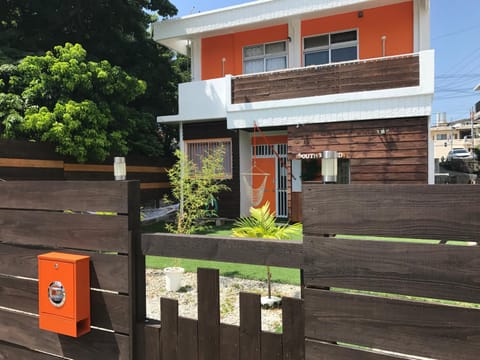 Facade/entrance, Garden