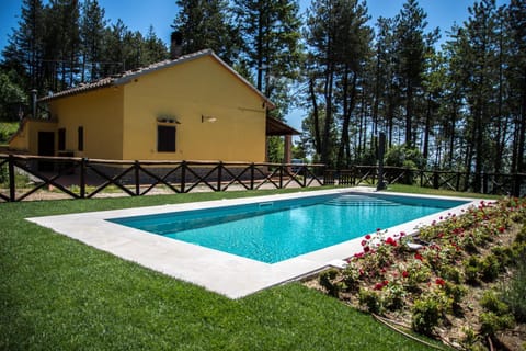 Garden view, Mountain view, Pool view, Swimming pool