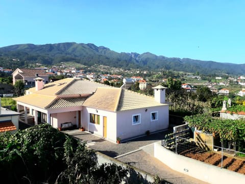 Property building, Natural landscape, Bird's eye view, Mountain view