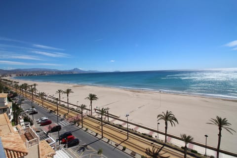 Nearby landmark, Day, Natural landscape, Other, Beach, Evening entertainment, Mountain view, Sea view, Parking