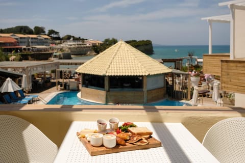 Del Mare Beach Hotel Apartment hotel in Corfu, Greece