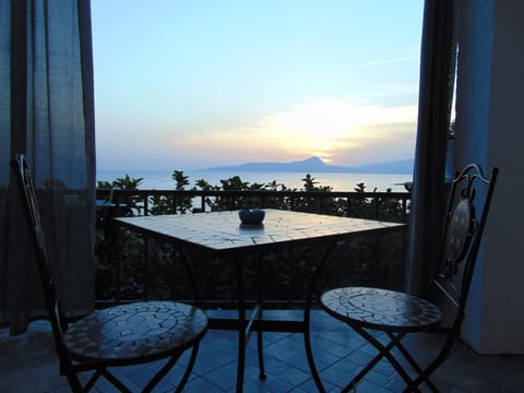 Sea view, Sea view