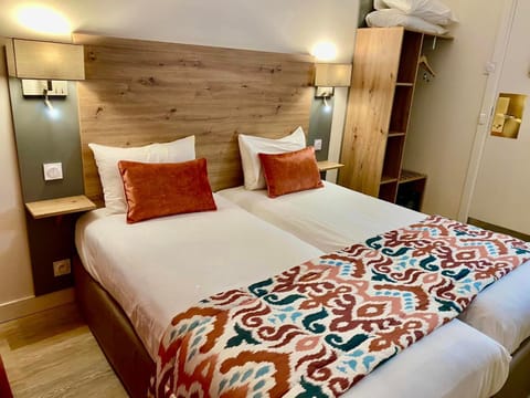 Property building, Bed, Photo of the whole room, Bedroom, Breakfast