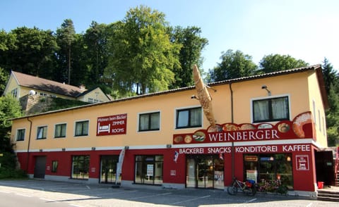 Property building, Facade/entrance, On site