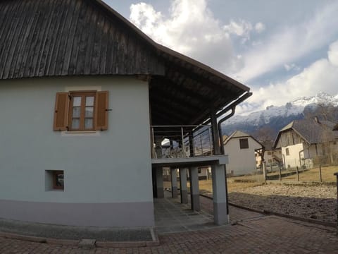 Patio, Garden, Garden view, Mountain view