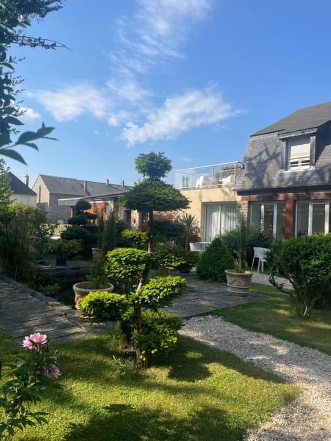 Spring, Day, Natural landscape, Garden, Garden view, Parking, internet, internet