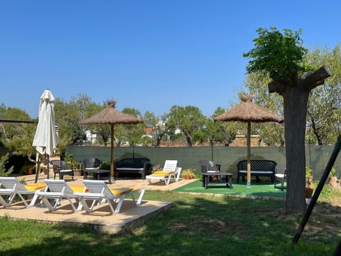 Natural landscape, Garden, Garden view, sunbed