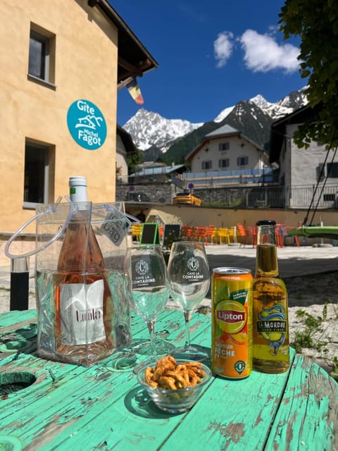 Balcony/Terrace, Mountain view, Drinks