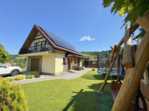Property building, Natural landscape, Seating area, Garden view