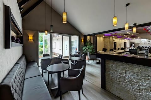 Lounge or bar