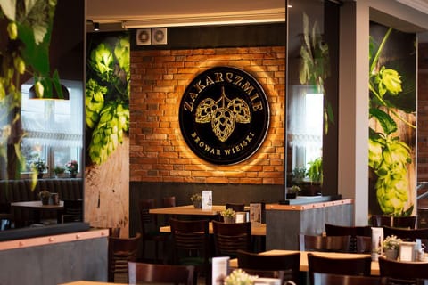 Restaurant/places to eat, Food and drinks, Food