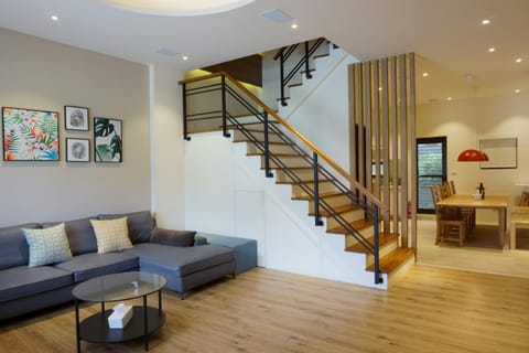 Communal lounge/ TV room, Living room, Lobby or reception, Seating area, Internal: Not applicable to any particular room