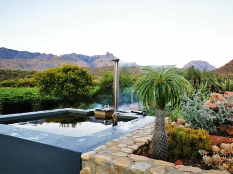 Sipreslaan Selfsorg Gastehuis Bed and Breakfast in Western Cape