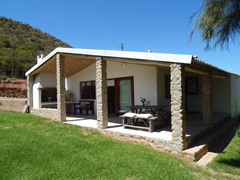 Sipreslaan Selfsorg Gastehuis Bed and Breakfast in Western Cape
