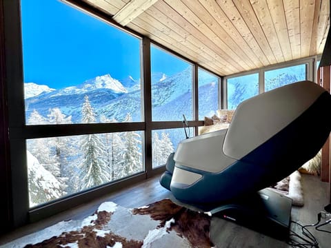 Day, Natural landscape, Winter, Massage, Seating area, Mountain view
