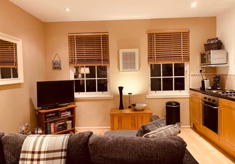 TV and multimedia, Kitchen or kitchenette, Living room