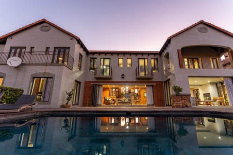 Property building, Pool view, Swimming pool