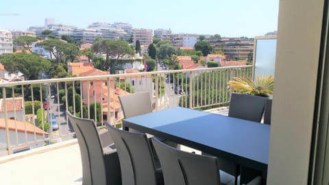 Balcony/Terrace, Balcony/Terrace