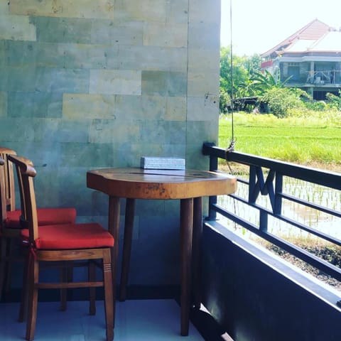 Putra Guest House Bed and Breakfast in Sukawati