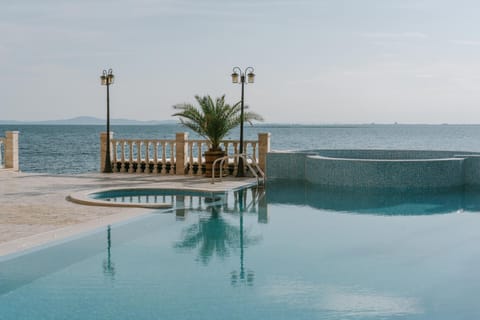 Property building, Swimming pool