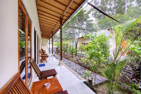 Property building, Day, Garden, View (from property/room), Balcony/Terrace, Seating area, Garden view