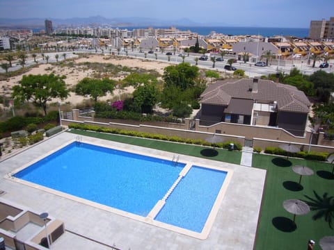 City view, Garden view, Landmark view, Mountain view, Pool view, Sea view, Street view, Swimming pool