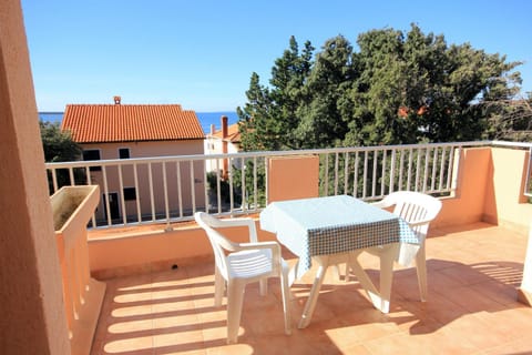 Balcony/Terrace, children, Family