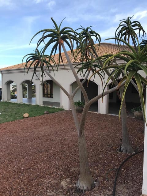 Bartons Wine Estate & Luxury Villas House in Western Cape