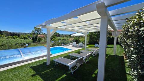Garden, Solarium, Swimming pool