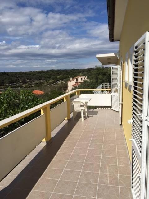 Garden view, Sea view