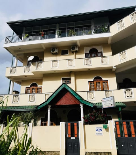 Property building, Breakfast
