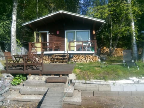 Lohja Chalet at Lake Enäjärvi House in Uusimaa