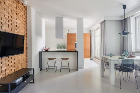 TV and multimedia, Kitchen or kitchenette, Dining area