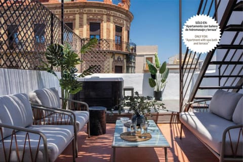 Balcony/Terrace, City view