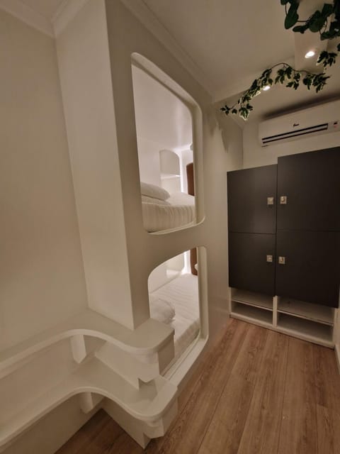 Bed, Bedroom, bunk bed