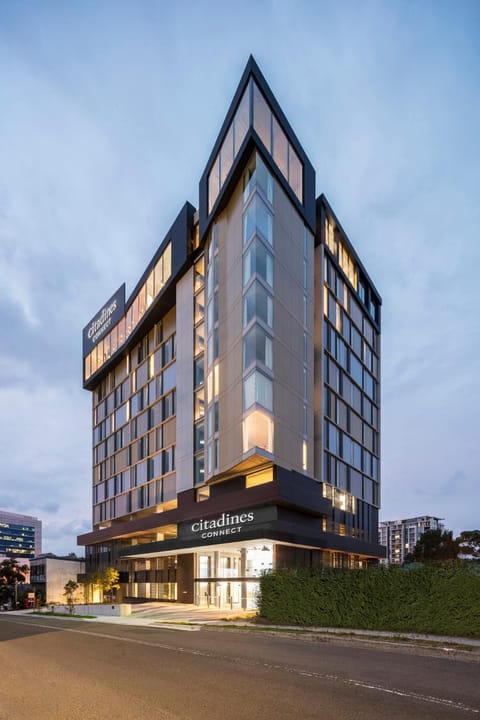 Property building, Facade/entrance