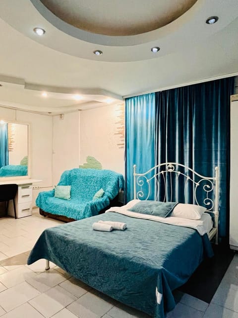Bed, Photo of the whole room