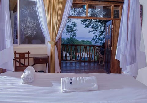 Bed, Natural landscape, View (from property/room), Balcony/Terrace, Bedroom, towels
