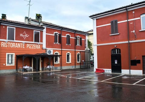 Cristal Rooms Bed and Breakfast in Piacenza