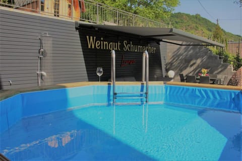 Weingut Schumacher - mit privatem Saunabereich Apartment in Ediger-Eller