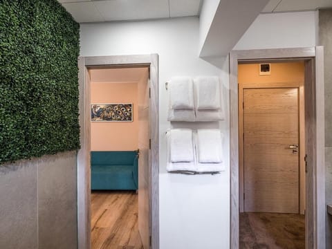 Caro Apartments & Rooms Hotel in Varna