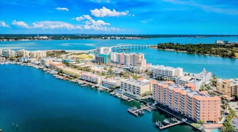 Property building, Natural landscape, Bird's eye view, Sea view