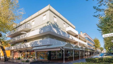 Property building, Summer