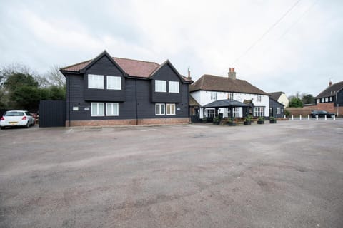 The Cock Inn Hotel Inn in East Hertfordshire District