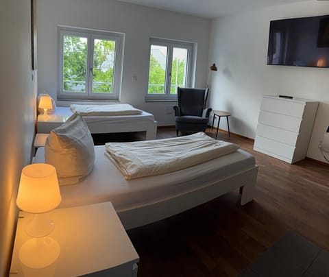 Photo of the whole room, Bedroom