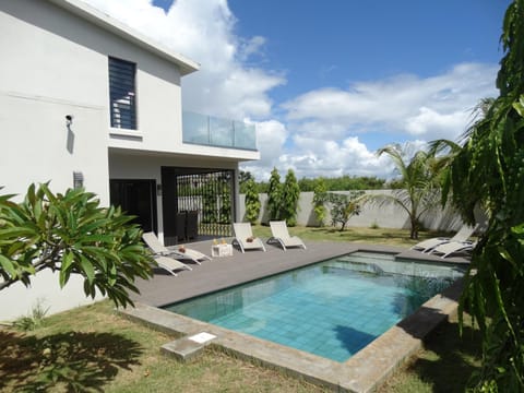 Activities, Garden, On site, Swimming pool, Family
