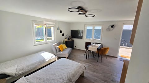 Living room, Photo of the whole room, Bedroom