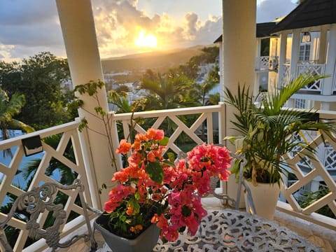 Natural landscape, Balcony/Terrace, Sunrise