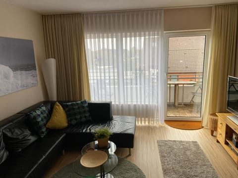 TV and multimedia, Balcony/Terrace, Living room