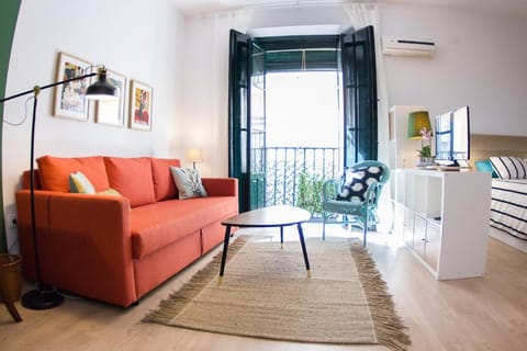 TV and multimedia, Balcony/Terrace, Living room